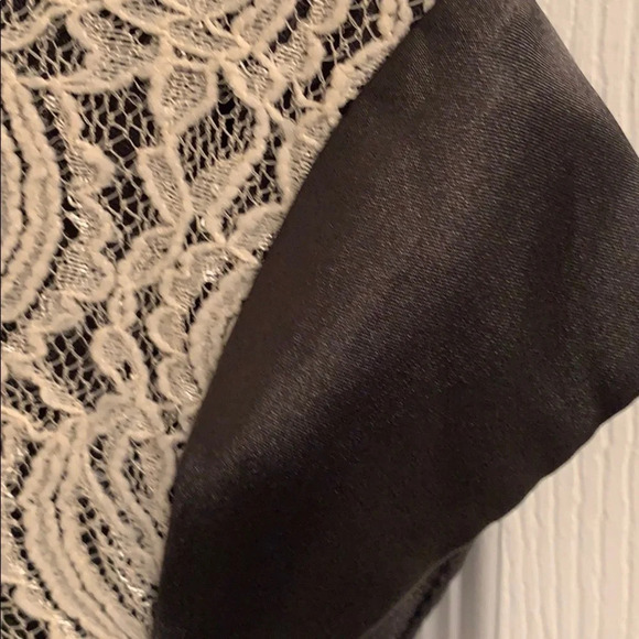 Lace Blouse size XL - Picture 5 of 5